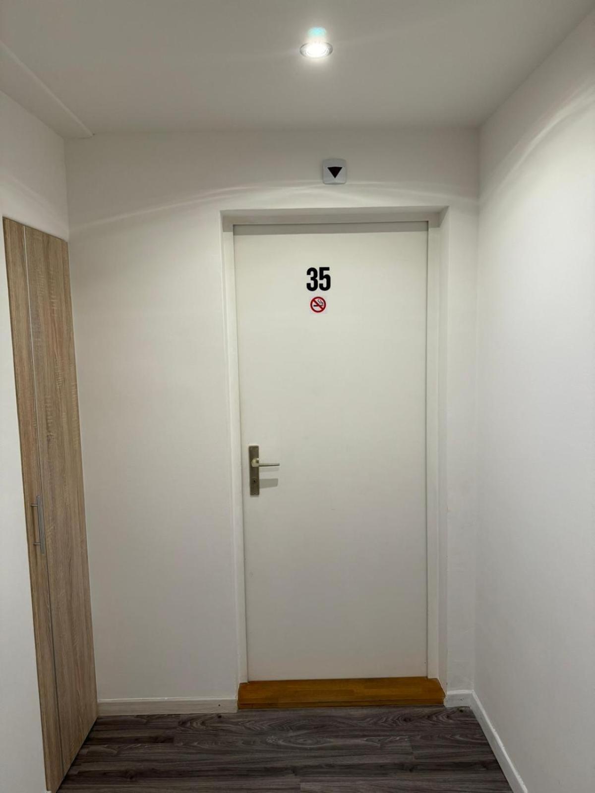 クールHaus Zum Ruetliアパートメント 部屋 写真